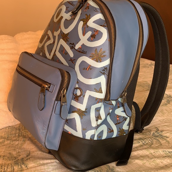 Limited edition Coach backpack featuring Artist Keith Haring’s Illustration - Picture 3 of 3